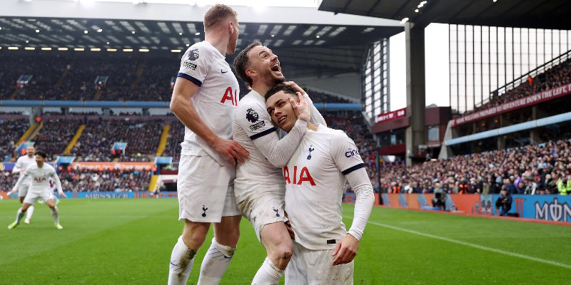 Tottenham thắng đậm Aston Villa 4 - 0 vòng 28 Premier League
